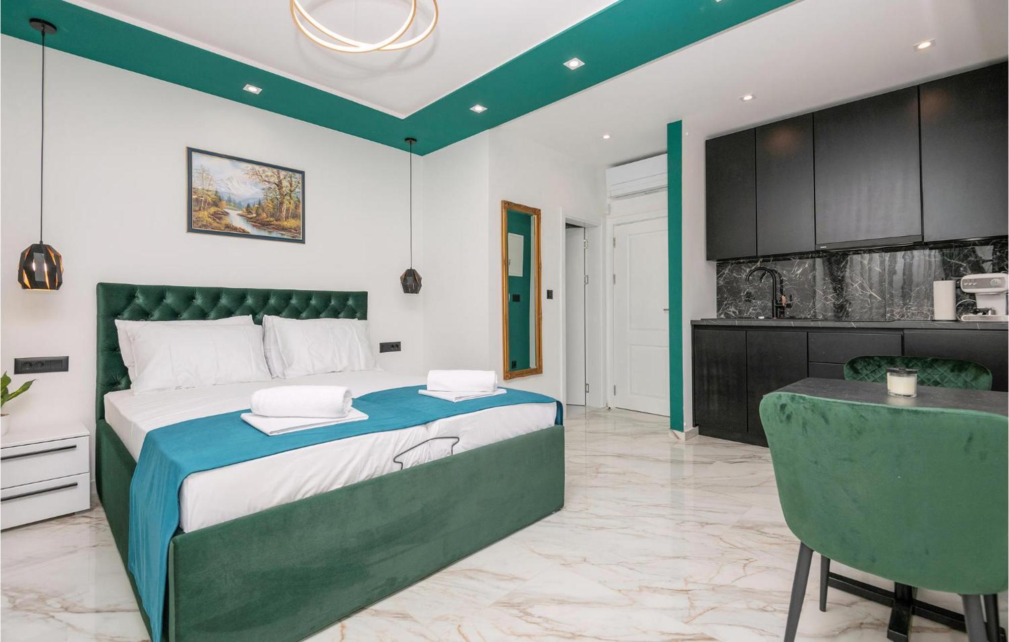 Awesome Apartment In Makarska With Wifi Eksteriør bilde