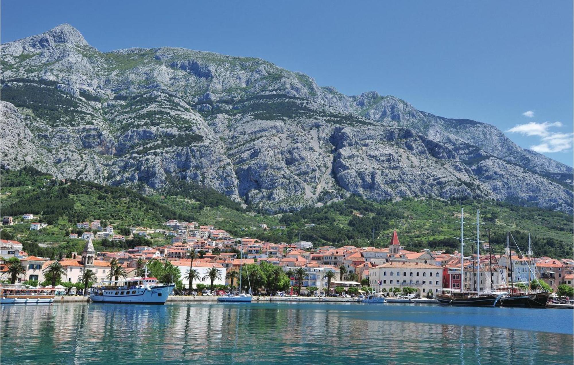 Awesome Apartment In Makarska With Wifi Eksteriør bilde
